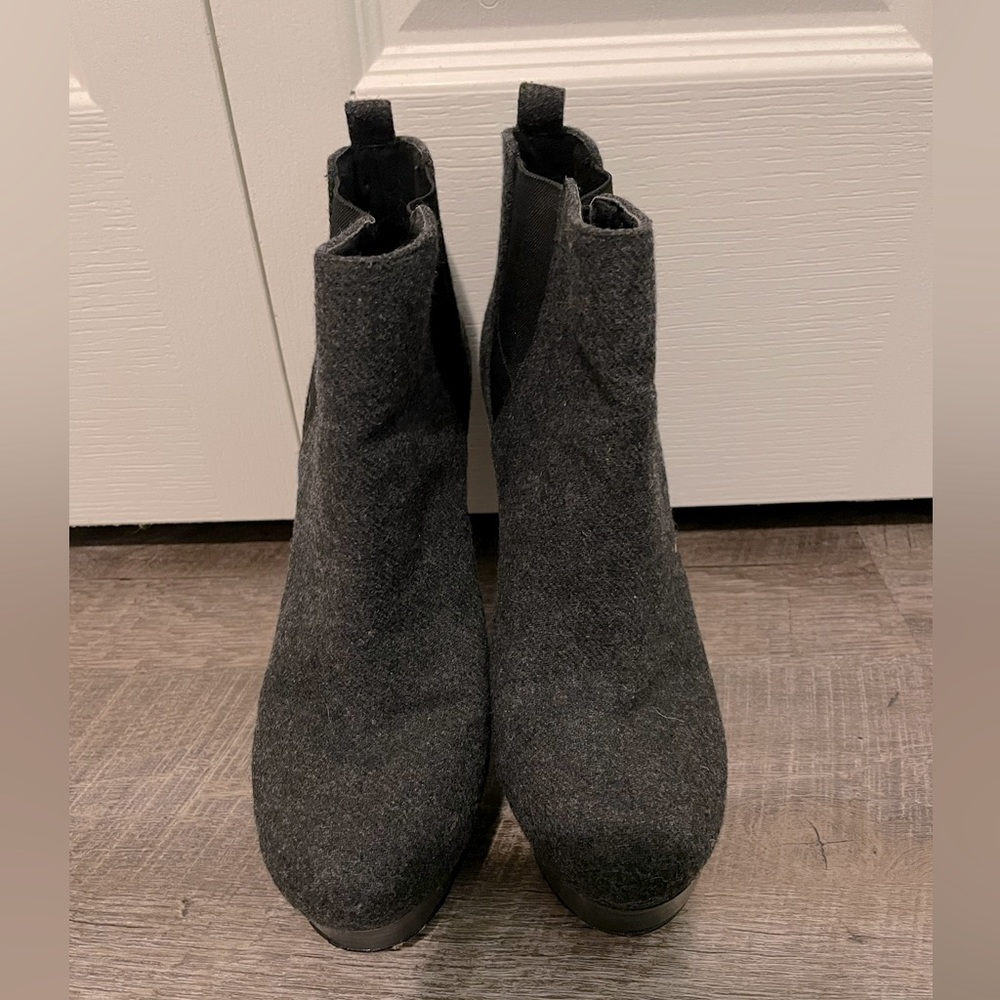 Vince Camuto Booties